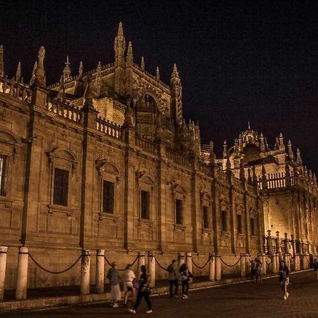Atico Con Piscina Junto Catedral De Sevilla Экстерьер фото