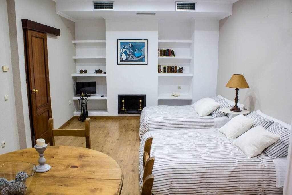 Atico Con Piscina Junto Catedral De Sevilla Экстерьер фото